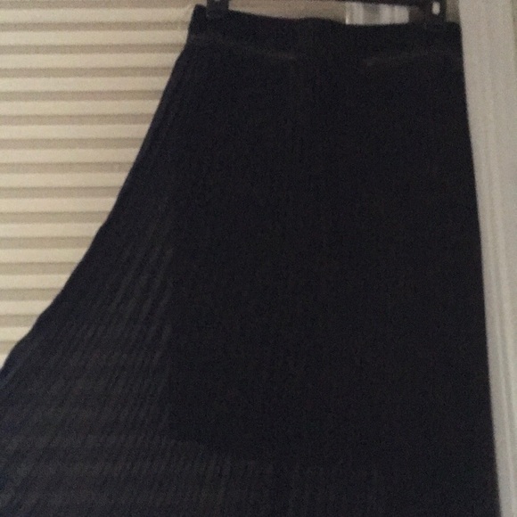 Gorgeous WORTHINGTON Maxi Skirtall - Picture 5 of 16